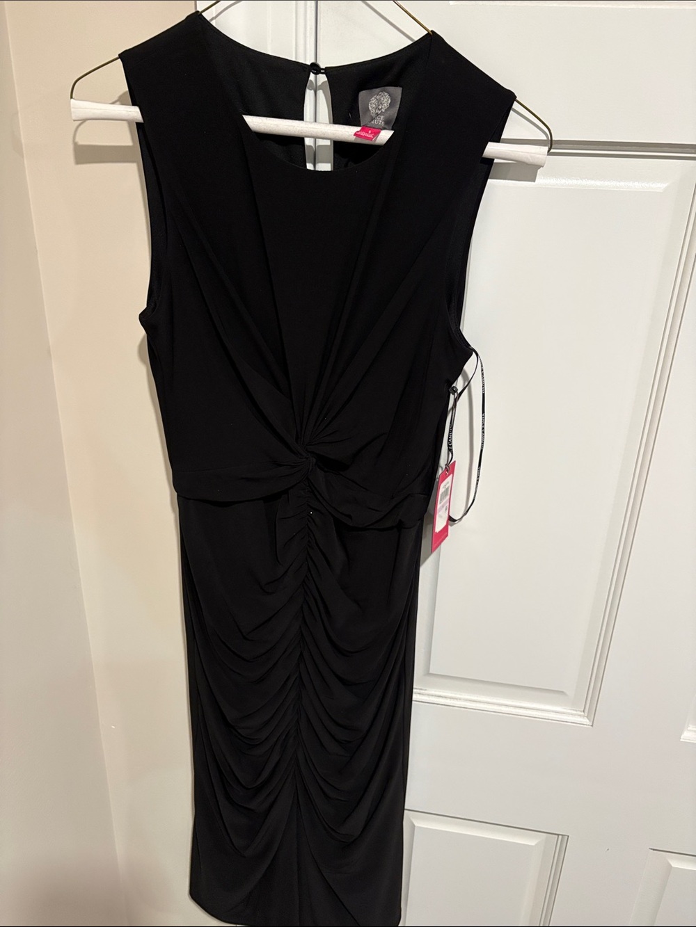Sleeveless Black Twist-Front Ruched Dress - Vince Camuto size 6